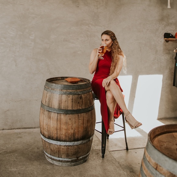 Meet your Posher, Anna! ♡ - Picture 3 of 11